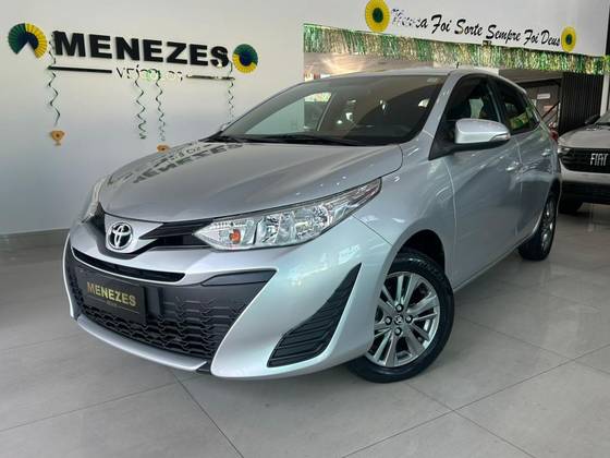 TOYOTA YARIS 1.5 16V FLEX XL PLUS CONNECT MULTIDRIVE TOYOTA YARIS 1.5 16V FLEX XL PLUS CONNECT MULTIDRIVE
